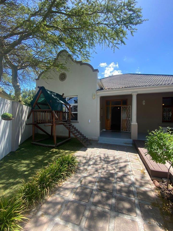 3 Bedroom Property for Sale in Strand North Western Cape